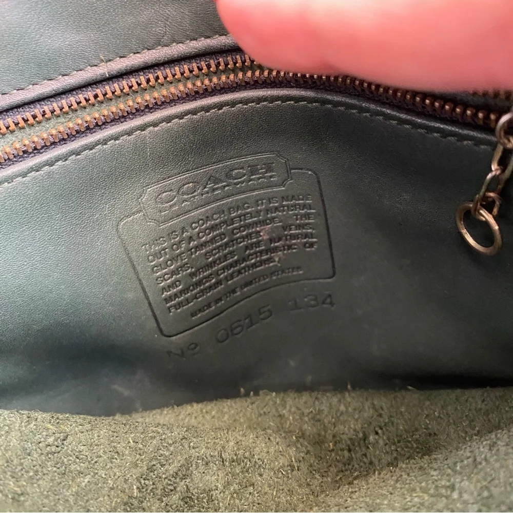 Vintage Coach Leatherwear 0615-134 Green Leather Crossbody Shoulder Bag - Picture 4 of 10